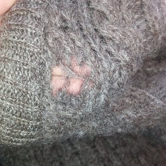 Irish Homecraft 100% naturally diled wool sweater - Picture 6 of 6